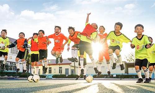 青少年公益足球计划_青少年足球公益推广
